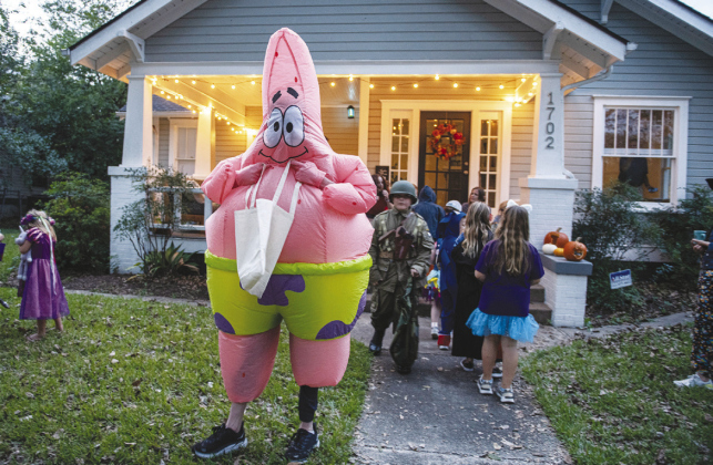 Above, Hunter Bear, 18 months, was dressed as a bear. Right, Calix James, 16, as Patrick Starr from Sponge Bob Square Pants.
