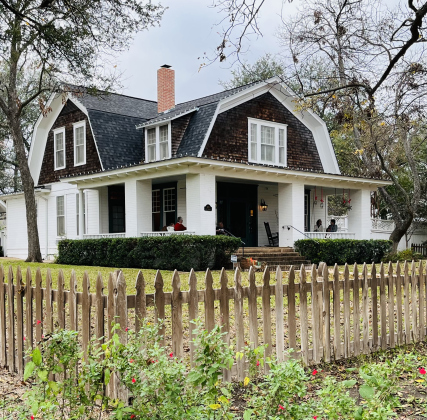 Preservation Georgetown highlighted five Georgetown homes this weekend. (Photo by Linda Dwyer)
