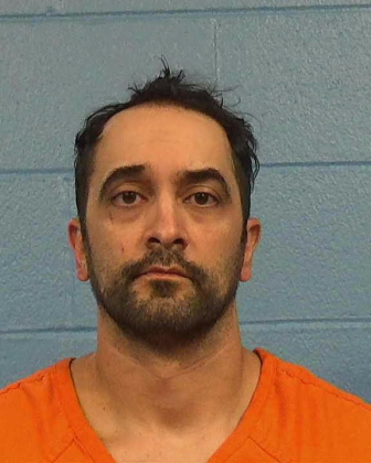 Ricardo Quinones was booked into the Williamson County Jail and charged with murder.