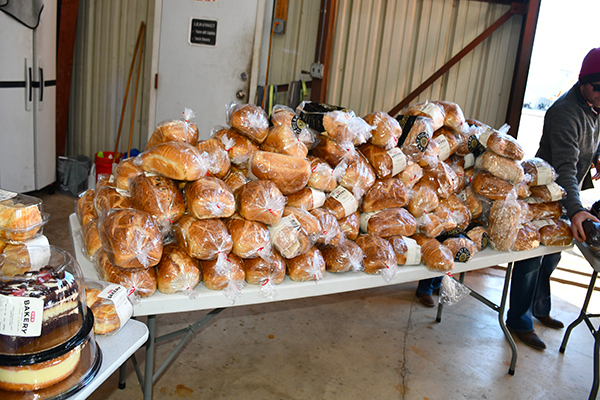 H-E-B provided bread for the 2022 program.