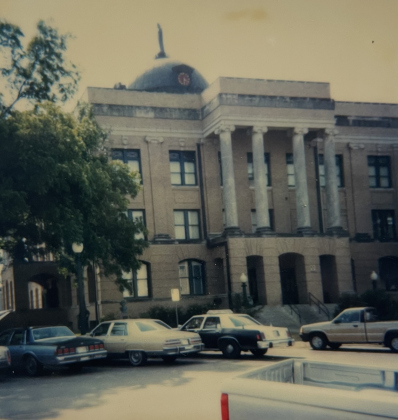 The courthouse stands in the late 1980s before a historical marker is put in place.