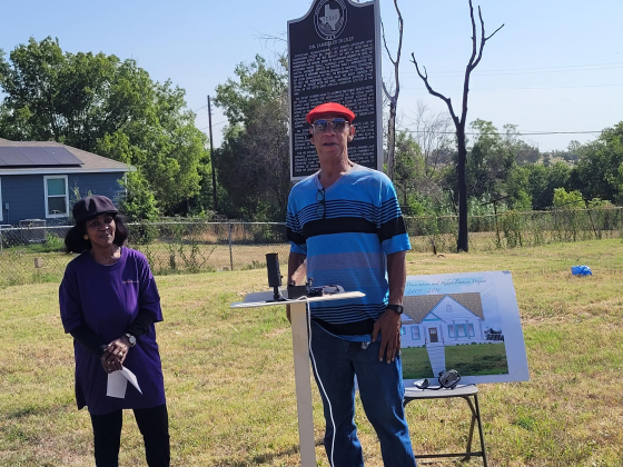 Dickey Museum and Multi-purpose Center President Jennifer Harris (left) introduces Bruce Dickey, Dr. Dickey’s grandson, to give a speech at the press conference Monday June 10. Photo by Nalani Nuylan.