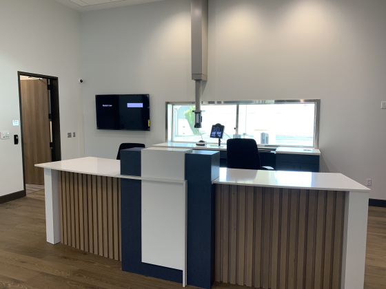 The teller’s desk is right by the entrance of the new location. (Photo by Kaitlyn Wilkes)