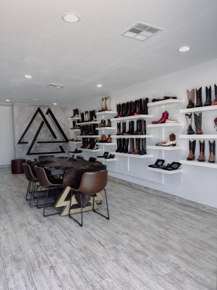 Piedreros new boutique is open on Williams Drive. 