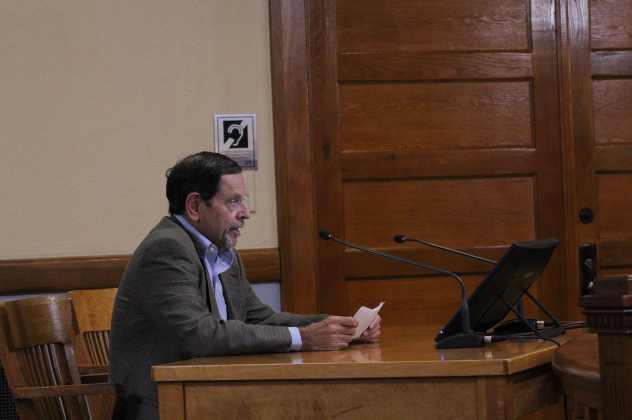 Dave Porter, executive director of the Williamson County Economic Development Partnership, gives the annual presentation to the County Commissioners July 30. Photo by Nalani Nuylan.