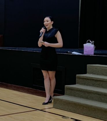 Sunny Day, former Miss Oklahoma, speaks at the October meeting for the Assistance League of Georgetown Area. (Photo by Kaitlyn Wilkes)