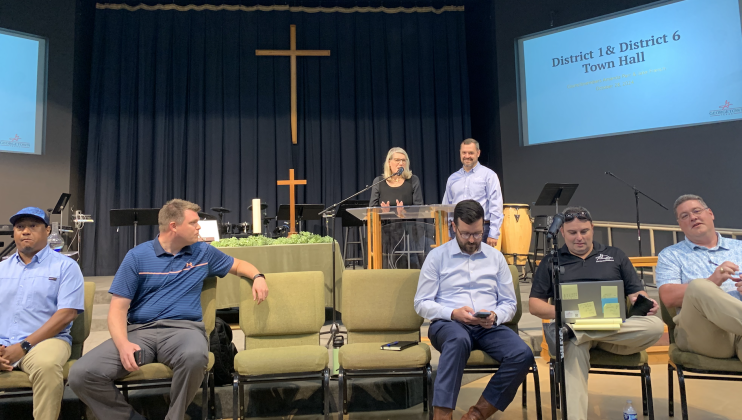 Council Members Amanda Parr and Jake French were joined by city staff in sharing information on issues important to District 1 and 6 residents. (Photo by Kaitlyn Wilkes)