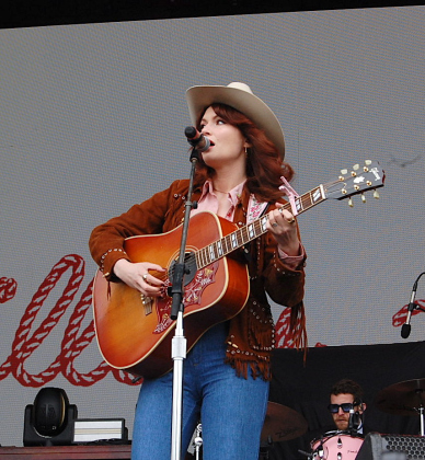 Willow Avalon played songs like “The Actor” from her 2025 album “Southern Belle Raisin’ Hell.”