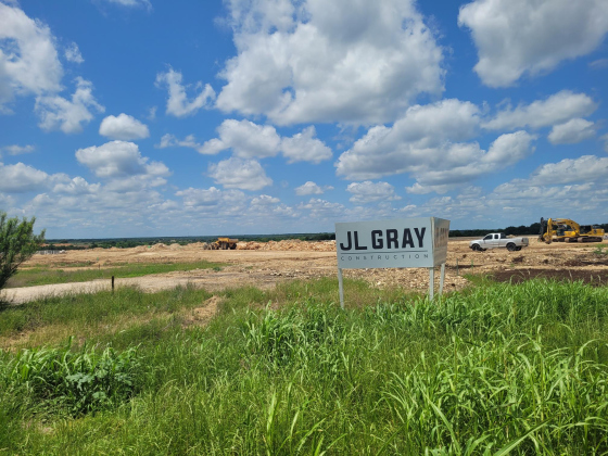 Construction crews on April 23 set up the Atlas Ranch Phase 1 project, outside of Jarrell. Photo by Nalani Nuylan.