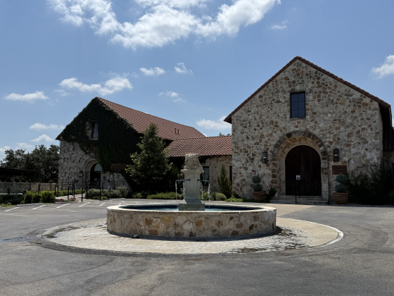The exterior of the Farmer’s Commons restaurant and tasting room. Located at 111 Via Francesco, Florence. 