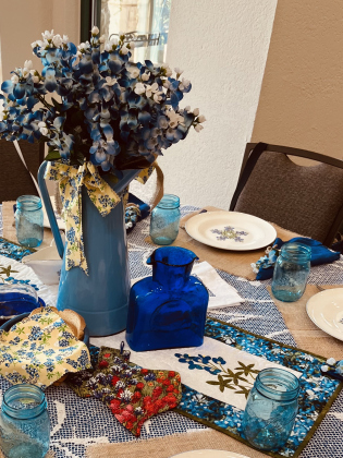 A 1936-era table scape set in Sun City.