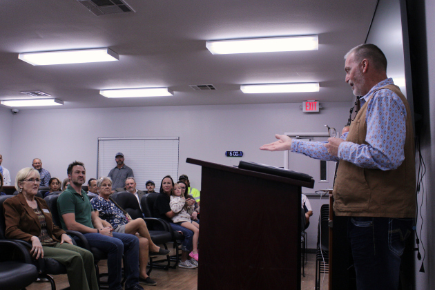Mr. Daniel addresses the crowd at the first State of the City for Florence. In attendance is the County Commissioner, Valerie Covey, County Judge Steve Snell and State Board of Education District 10 Tom Maynard. Photo by Nalani Nuylan.