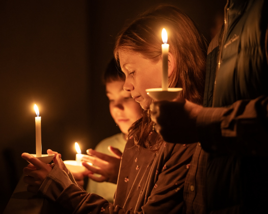 Adeline Lake, 11, her brother Andrew, 9, were joined by their parents, Ben and Jennifer Lake, as they participated the the Southwestern Candlelight Service, The Service of Lessons and Carols, held at Southwestern’s Lois Perkins Chapel on Thursday, December 4, 2025.