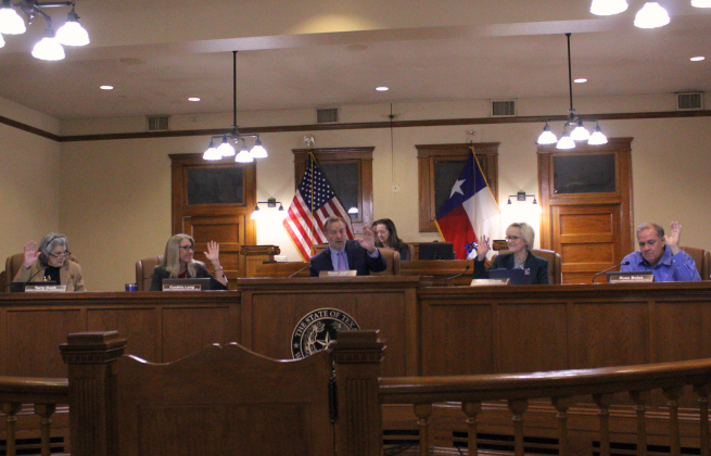 The Williamson County Commissioners Court approved the updated tax abatement guidelines,5-0. From left, County Commissioners Terry Cook and Cynthia Long, County Judge Steve Snell, and County Commissioners Valerie Covey and Russ Boles.   Photos by Nalani Nuylan