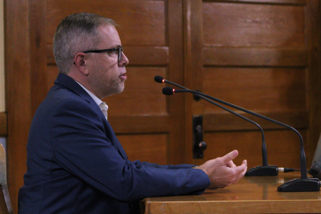 Richard Semple, Wilco’s IT director, presents a new policy on what kind of information will be attached to online county agenda’s in the future. Photo by Nalani Nuylan.