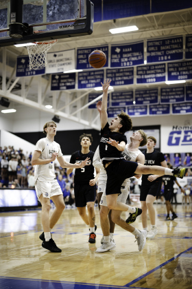 East View’s Cayden Hinderman floats toward the basket to score 2 of his 11 points Tuesday night.