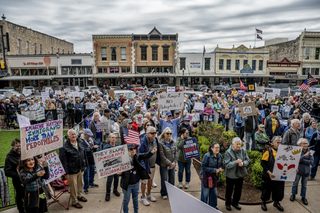 Crowds gather near Main Street by the Williamson County Courthouse  at the No Kings rally held in downtown Georgetown on Saturday, March 28, 2026.