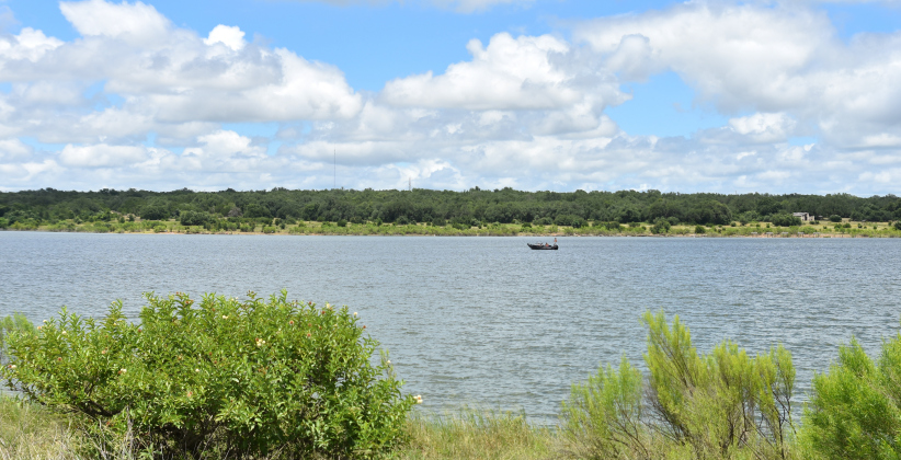 Boaters enjoy Lake Georgetown, which has just been removed from drought watch, on June 17. (Photo by Kaitlyn Wilkes)