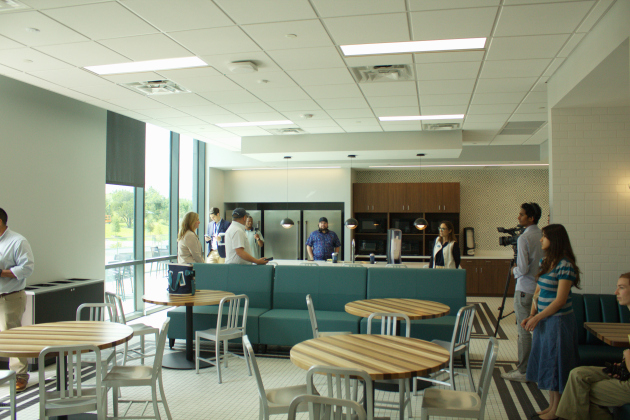 The county staff breakroom has an outdoor terrace that county employees can enjoy during their lunch break. This area is closed to the public. Photo by Nalani Nuylan.