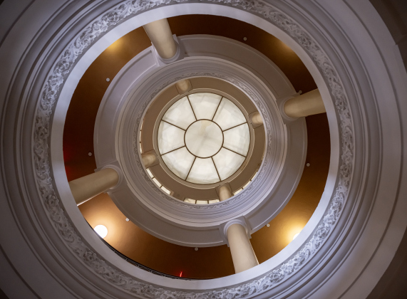 The rotunda of the 1911 Williamson County Courthouse.