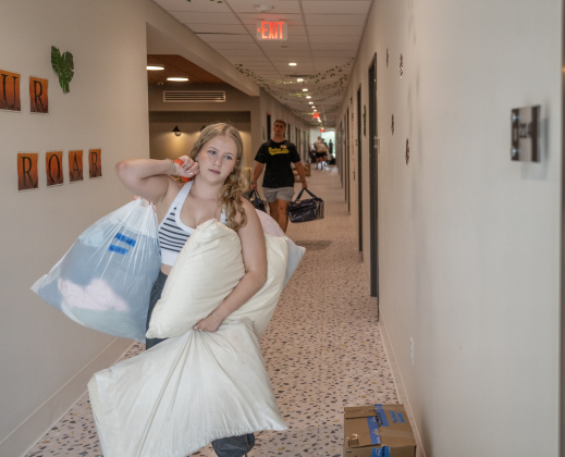Hazel Stamatis, from Weatherford, Texas, moves into Jessie Daniel Ames Hall during freshmen move-in day at Southwestern University on Saturday, August 15, 2026.