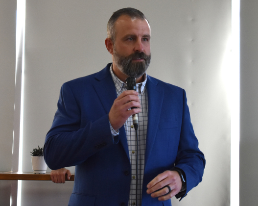 Kevin Pitts speaks to District 5 residents during the district town hall on September 28. (Photo by Kaitlyn Wilkes) 