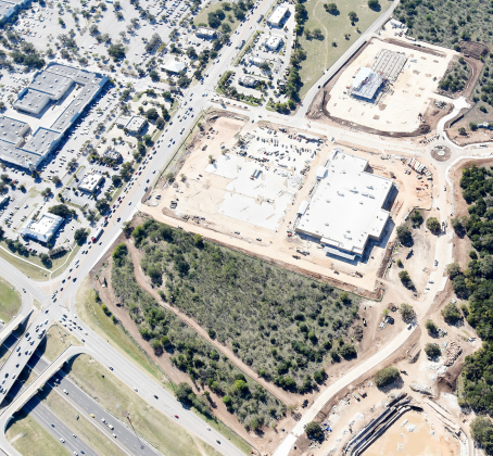 The new H-E-B location will be in Wolf Lakes off Interstate 35.
