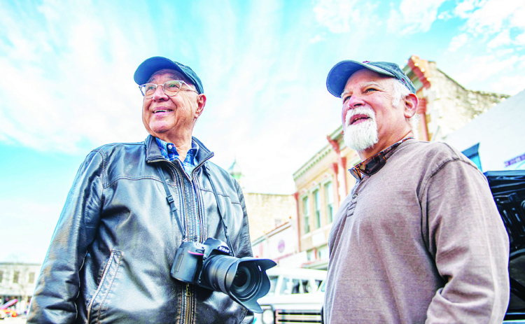 David Valdez (left) will be guest speaker at the Williamson County Art Guild’s January meeting.