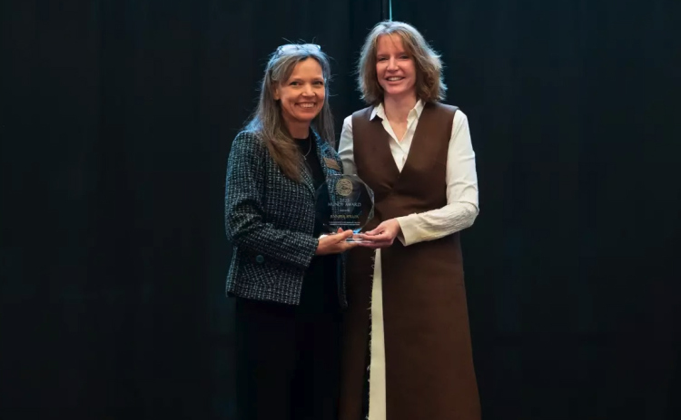Jennifer Spiller, left, stands with Southwestern President Laura Skandera Trombley.