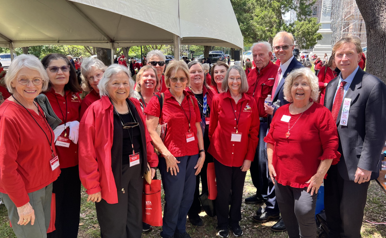 Williamson County Retired Teachers Association members gather outside the Texas Capitol with Tim Lee (at right, in glasses), executive director of the Texas Retired Teachers Association.    Photo courtesy Williamson County Retired Teachers Association