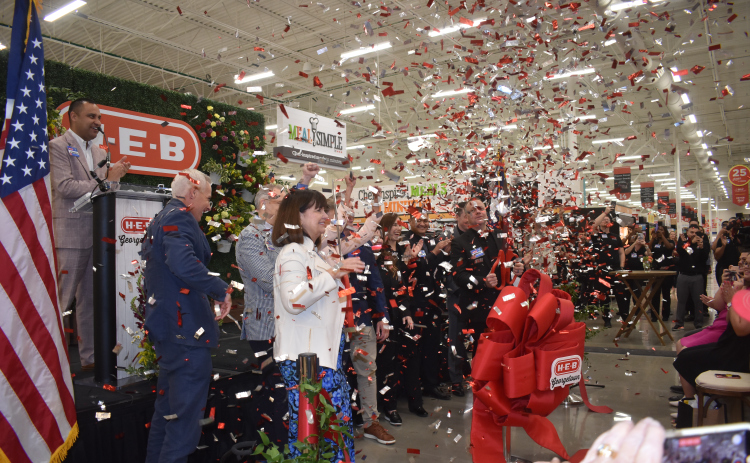 On Tuesday, company officials — along with the project developer Iva McLachlan and Georgetown and Williamson County VIPs — cut the ribbon to celebrate its addition to Georgetown.