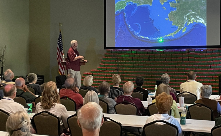 Dr. David Weinberg presents his lecture “When Mother Nature Blows Her Top!” for Senior University.