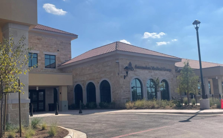 The new Ascension Medical Group facility in Georgetown opened next door to the new H-E-B in town. (Photo by Nicholas Cicale)