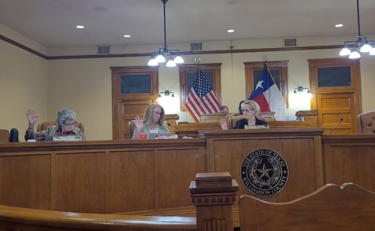  Williamson County Commissioners Court approves the proclamation to make September Suicide Prevention Awareness Month during their September 12 meeting at the county courthouse. Photo by Nalani Nuylan.