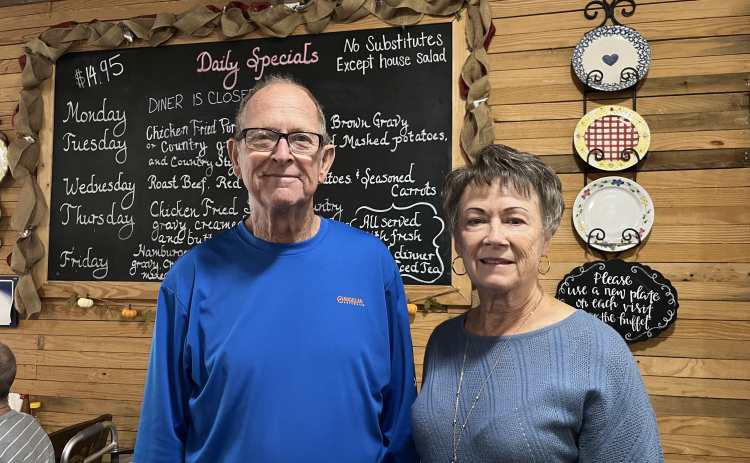 Bonnie and Jodie Wolf are the owners of Thrall Diner. Photos by Abbey Archer