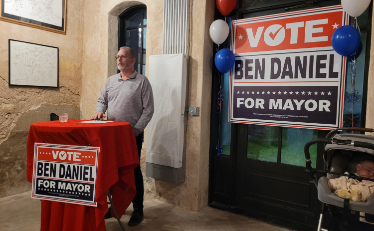 Ben Daniel announces his candidacy to run as the Mayor of Florence in the May 2024 Election. Photo by Nalani Nuylan. 