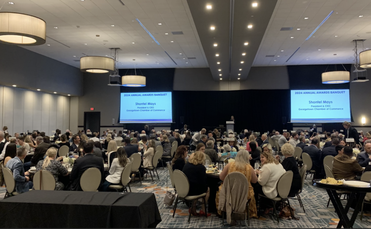Hundreds attend the Georgetown Chamber of Commerce’s Annual Awards Banquet to support local businesses and the people who put work into the chamber to make it successful.  (Photos by Kaitlyn Wilkes)