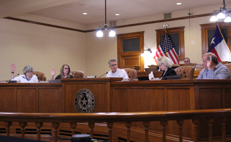 Williamson County Commissioners split on tipping fees for the landfill with three supporting and two opposing during the June 18 commissioners court meeting. Photo by Nalani Nuylan.