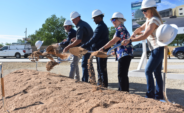 GISD groundbreaking