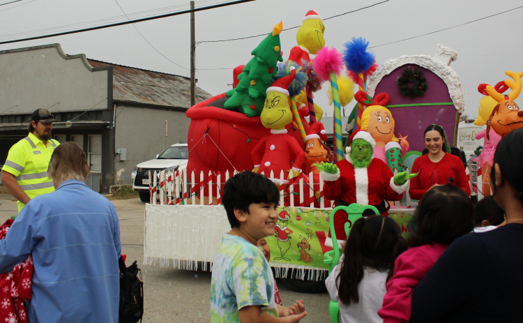 Florence business Lee’s Wrecker Service towed the Grinch and Whoville into Florence for the city’s annual Christmas on Main Street parade on Saturday, December 13.