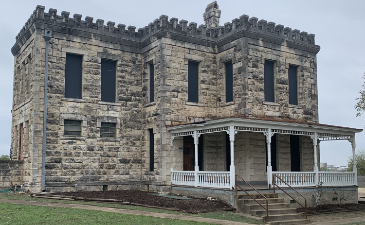 The county’s historic jail has been at 102 West Third Street since the 1800s. It was added to the National Register of Historic Places in the 1970s. (Photo by Kaitlyn Wilkes)
