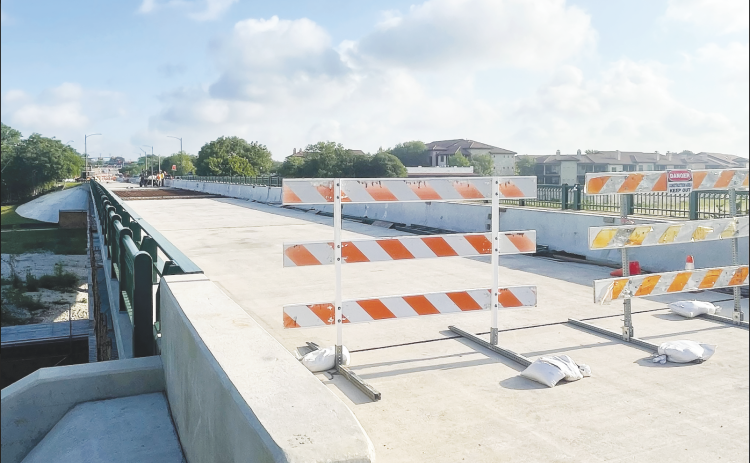 The new lanes on the Austin Avenue bridges remain closed April 16, as work has stalled on the project. (Photo by Nicholas Cicale