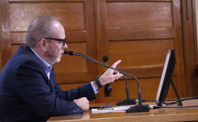 Alvin Lankford, Chief Appraiser for the Williamson County Appraisal District, presents the 2026 preliminary data to the Commissioners Court, June 2. Photo by Nalani Nuylan.