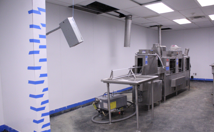 A portion of the kitchen in the Williamson County jail is undergoing renovations. The dishwasher is currently damaged by the jail’s hard water. This is on of the many construction projects in the jail. Photo by Nalani Nuylan.