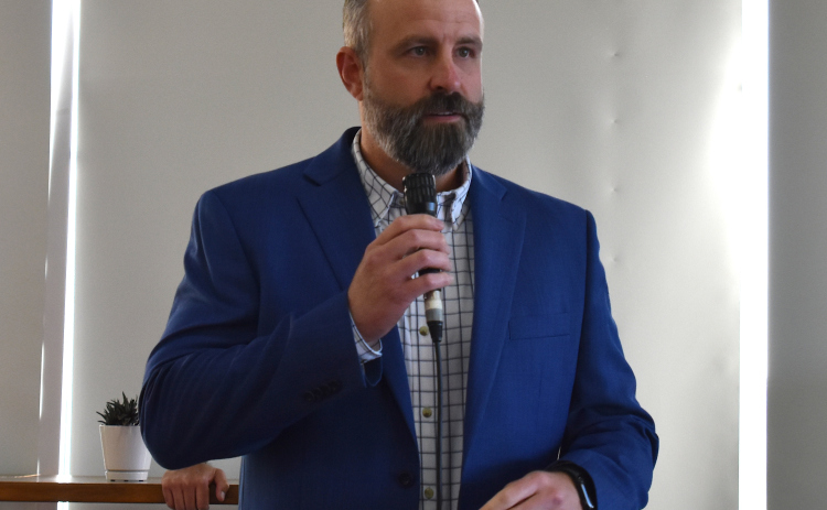 Kevin Pitts speaks to District 5 residents during the district town hall on September 28. (Photo by Kaitlyn Wilkes)